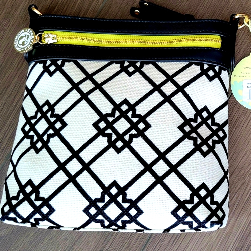 Spartina 449 Hipster Bag. B&W linen w Lime Leather trim. New w Tags.